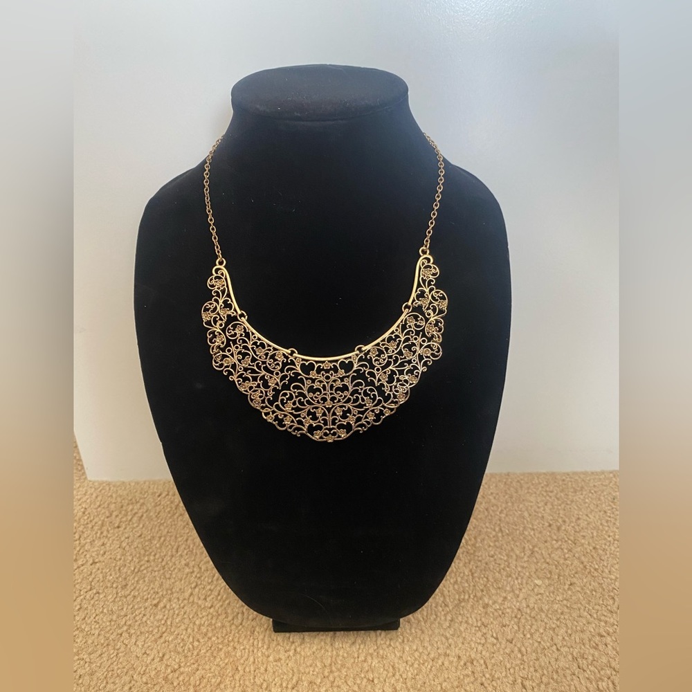 Forever 21 brassy gold tone metal floral scroll statement necklace